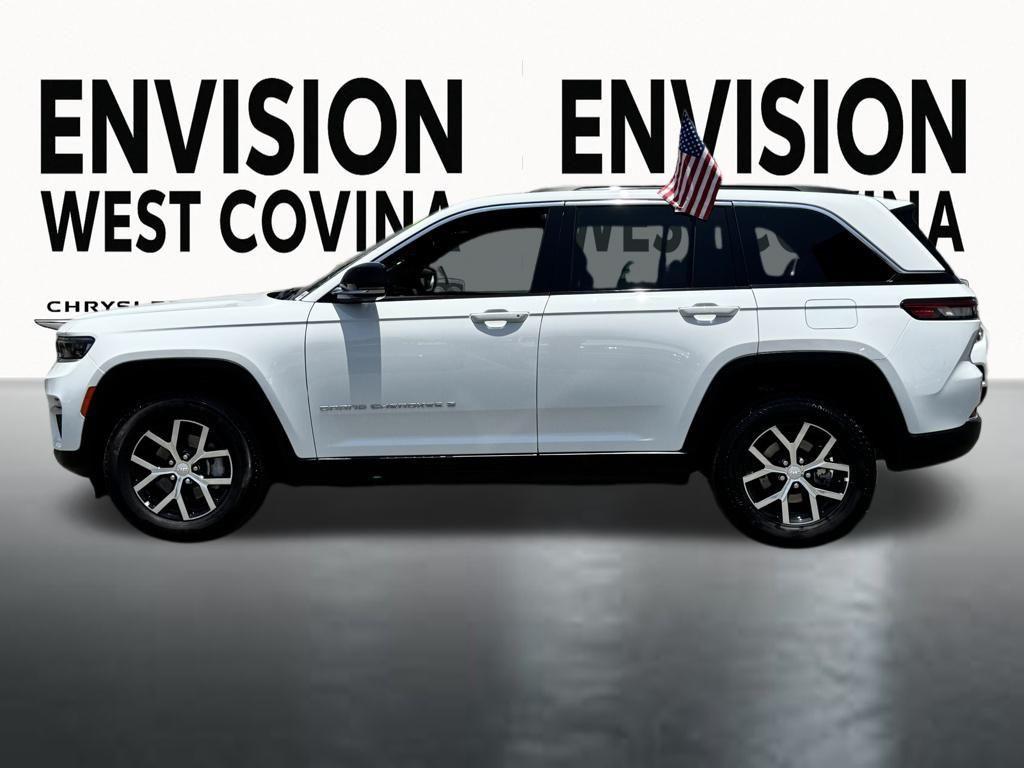 used 2024 Jeep Grand Cherokee car, priced at $30,229