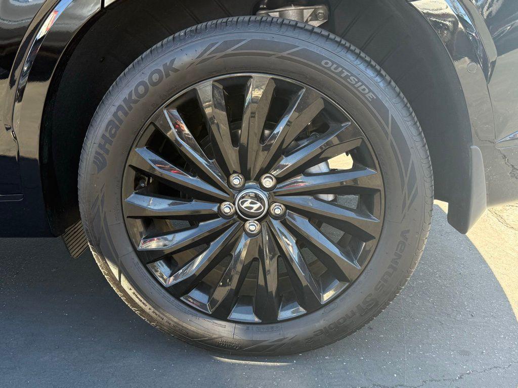 used 2025 Hyundai Palisade car, priced at $42,301