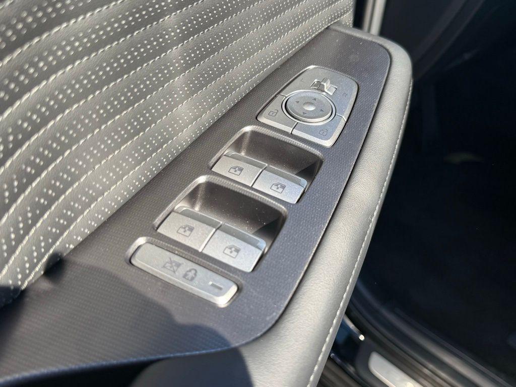 used 2025 Hyundai Palisade car, priced at $42,301