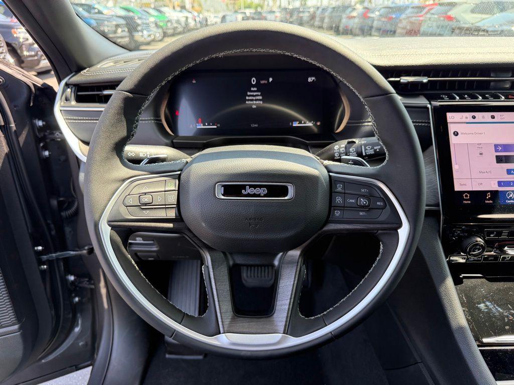 new 2025 Jeep Grand Cherokee L car, priced at $42,552
