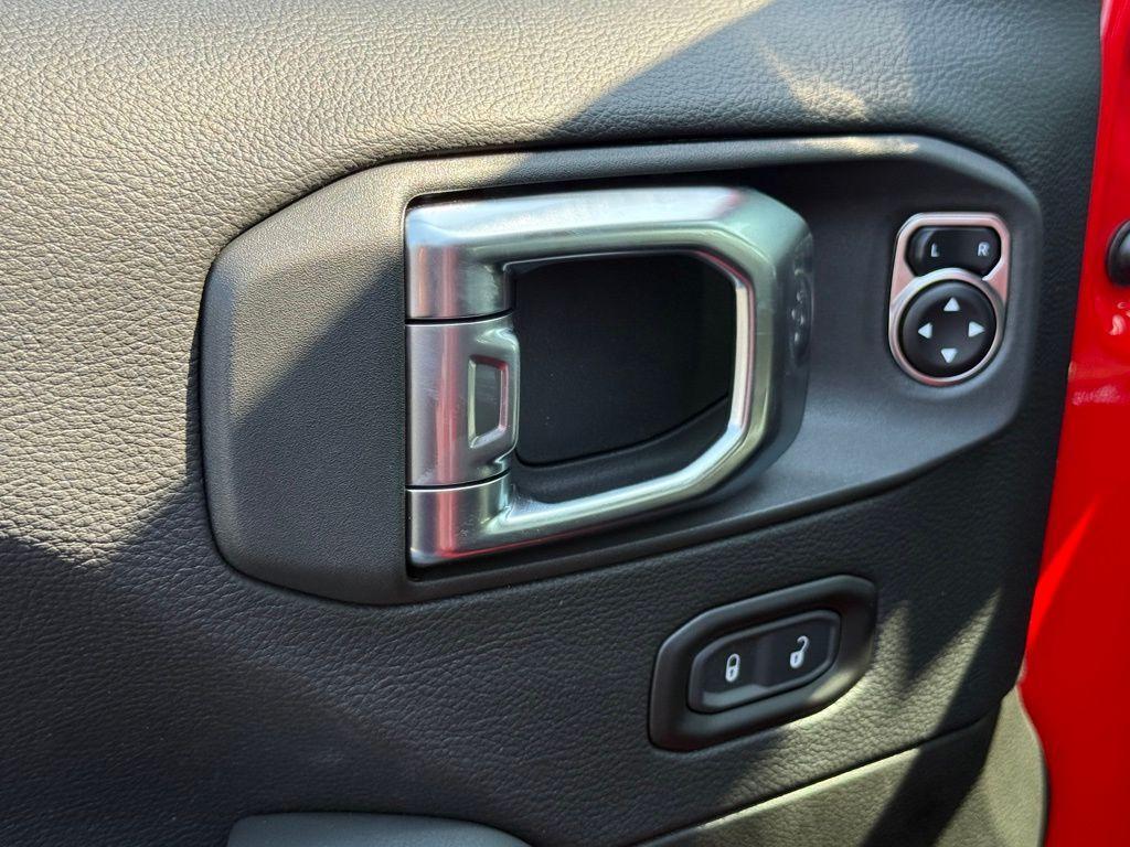 new 2025 Jeep Gladiator car, priced at $46,488