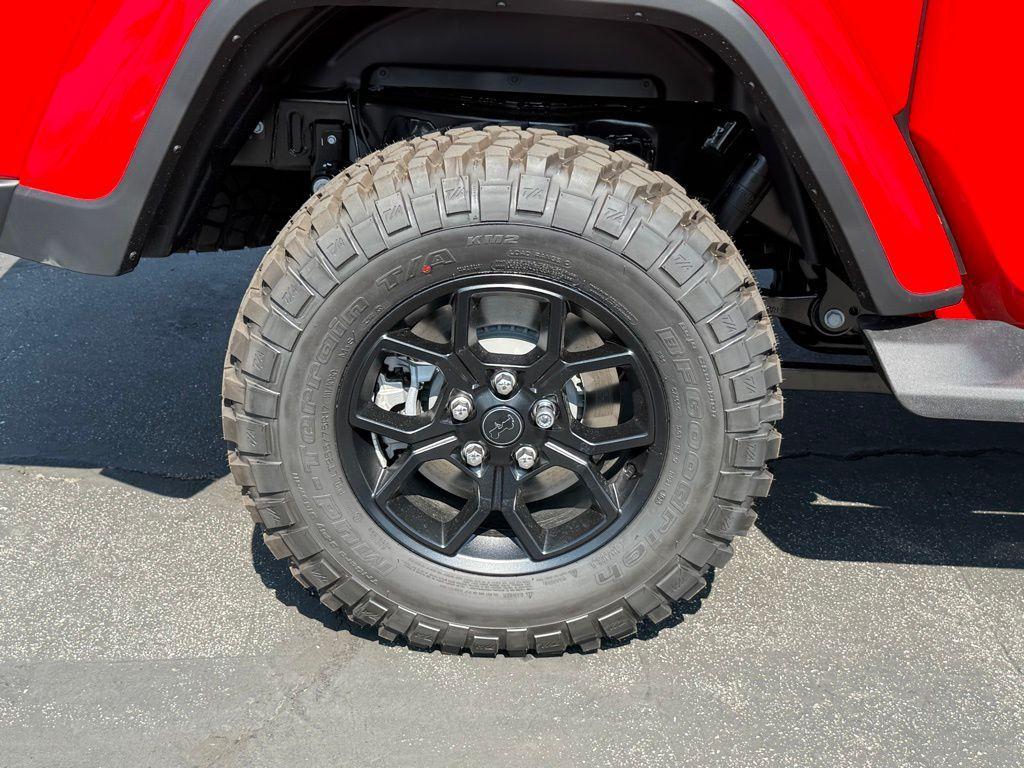 new 2025 Jeep Gladiator car, priced at $46,488