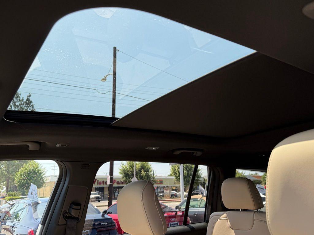 new 2025 Jeep Grand Cherokee L car, priced at $42,552