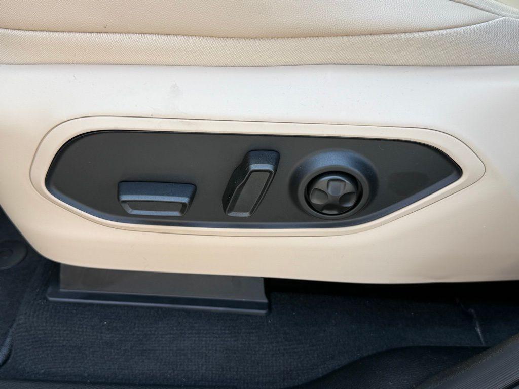 new 2025 Jeep Grand Cherokee L car, priced at $42,552