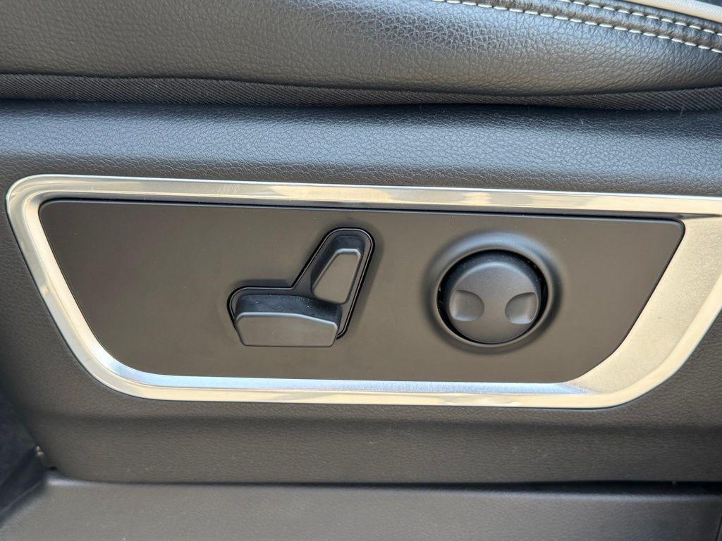 new 2025 Ram 1500 car, priced at $56,905