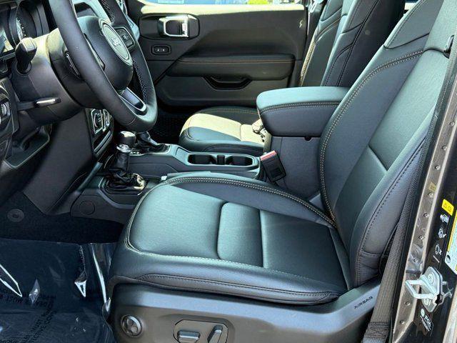 new 2025 Jeep Gladiator car, priced at $46,488