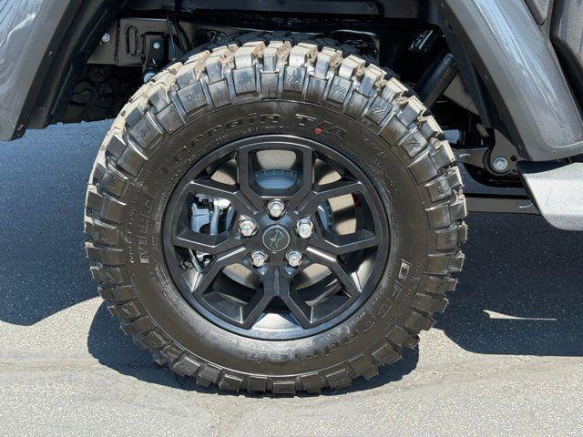 new 2025 Jeep Gladiator car, priced at $46,488