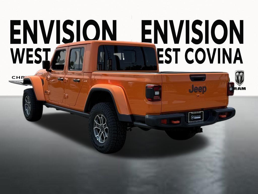 new 2025 Jeep Gladiator car, priced at $53,076
