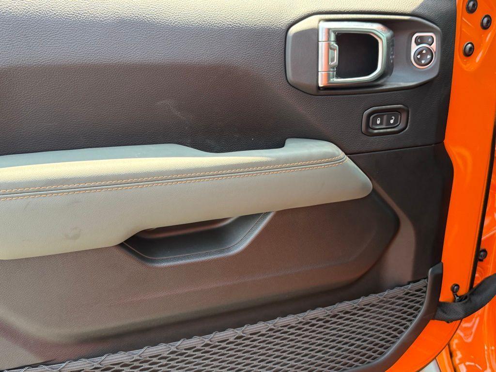 new 2025 Jeep Gladiator car, priced at $53,076