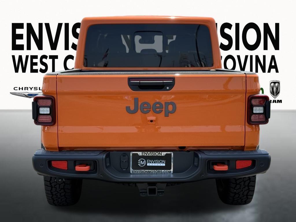 new 2025 Jeep Gladiator car, priced at $53,076
