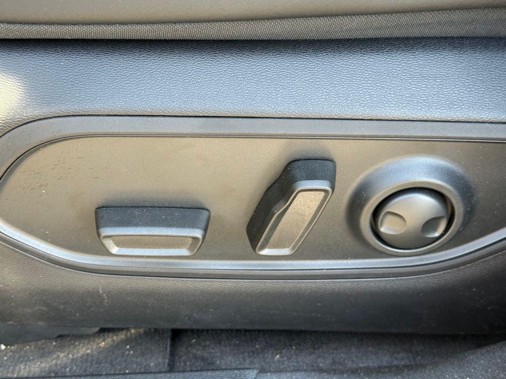 new 2025 Jeep Wagoneer S car, priced at $38,011