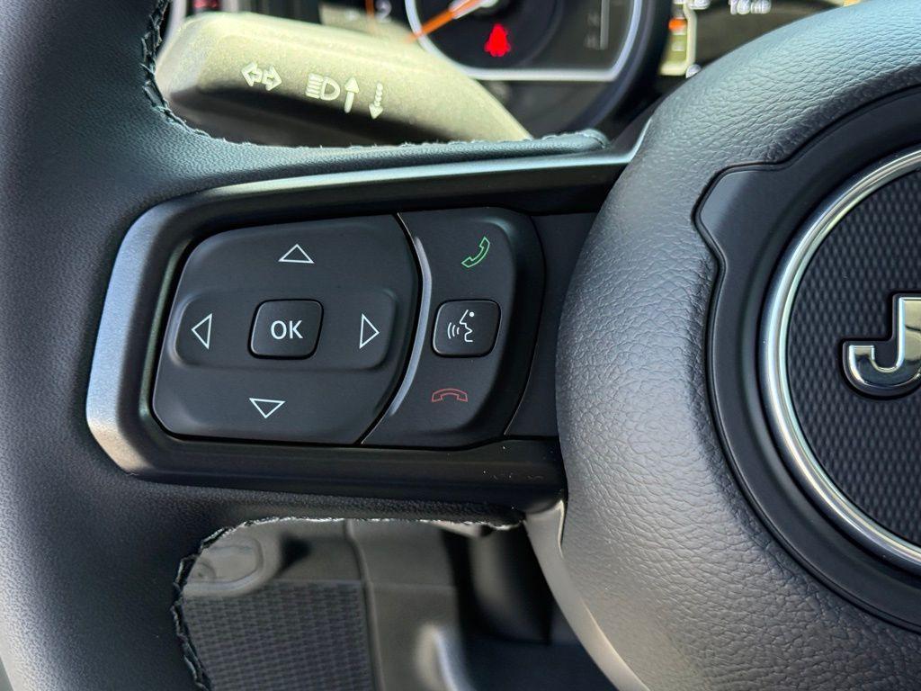 new 2025 Jeep Gladiator car, priced at $52,329