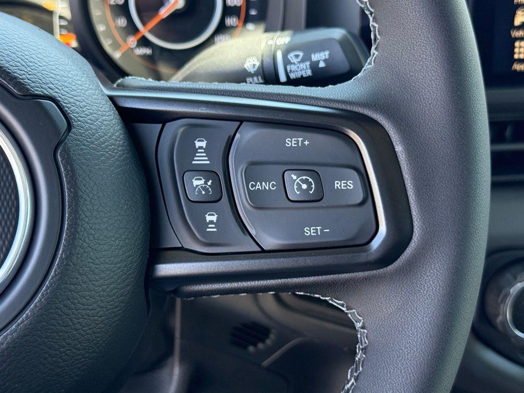 new 2025 Jeep Gladiator car, priced at $52,329