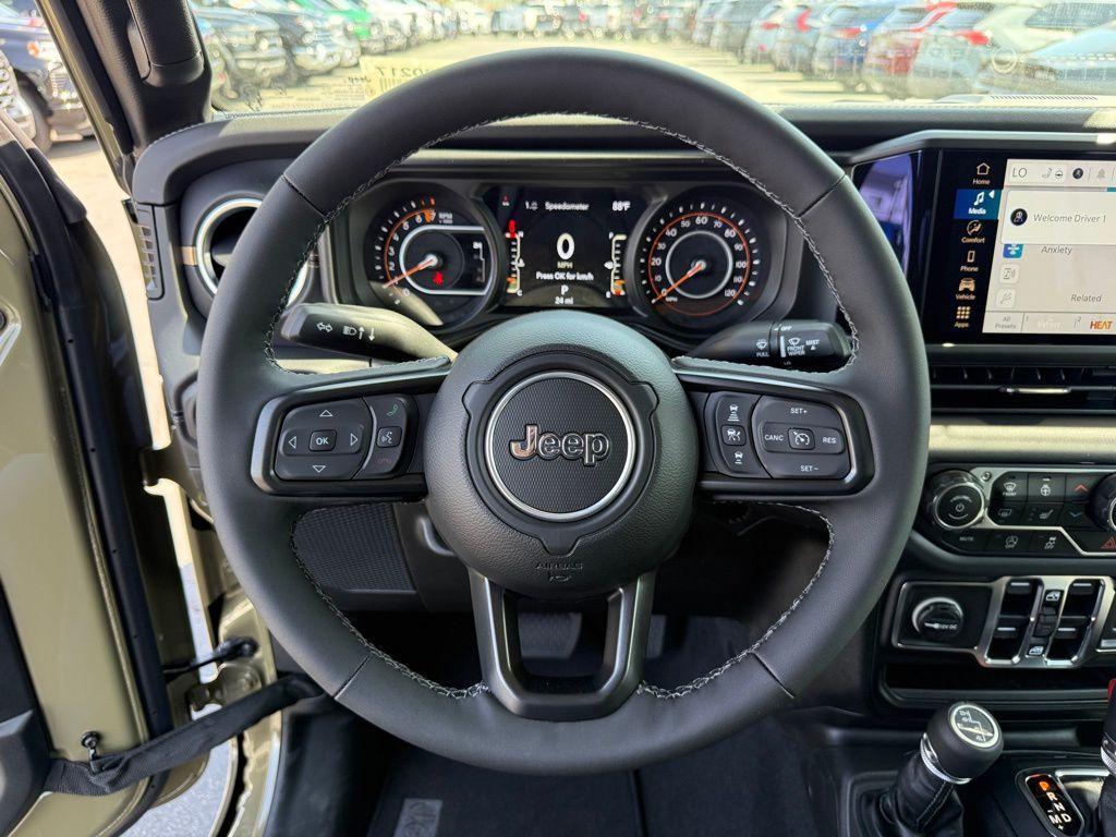 new 2025 Jeep Gladiator car, priced at $45,183