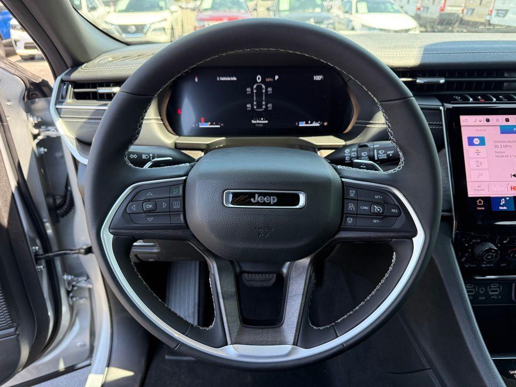 new 2025 Jeep Grand Cherokee L car, priced at $40,899