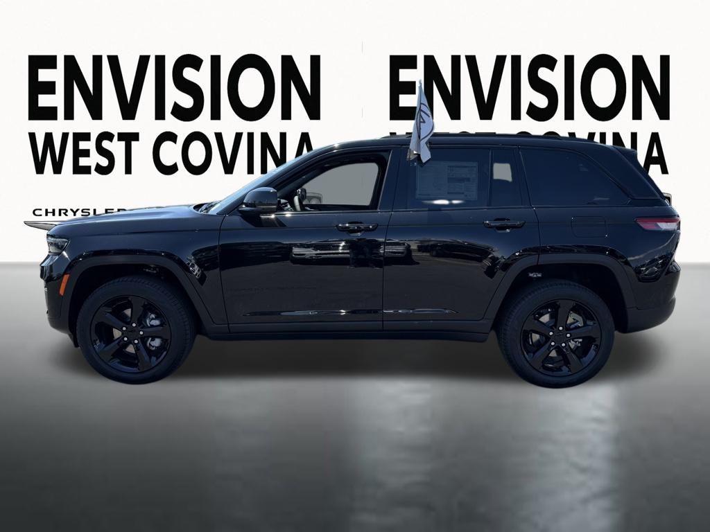 new 2025 Jeep Grand Cherokee car, priced at $40,912
