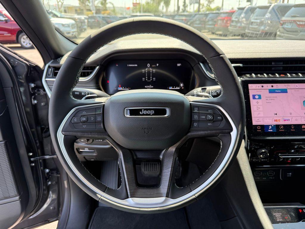 new 2025 Jeep Grand Cherokee L car, priced at $43,352