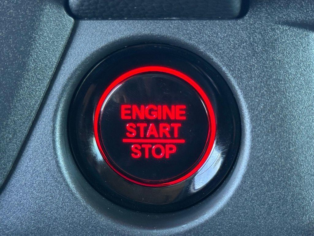 used 2025 Honda Pilot car, priced at $42,997