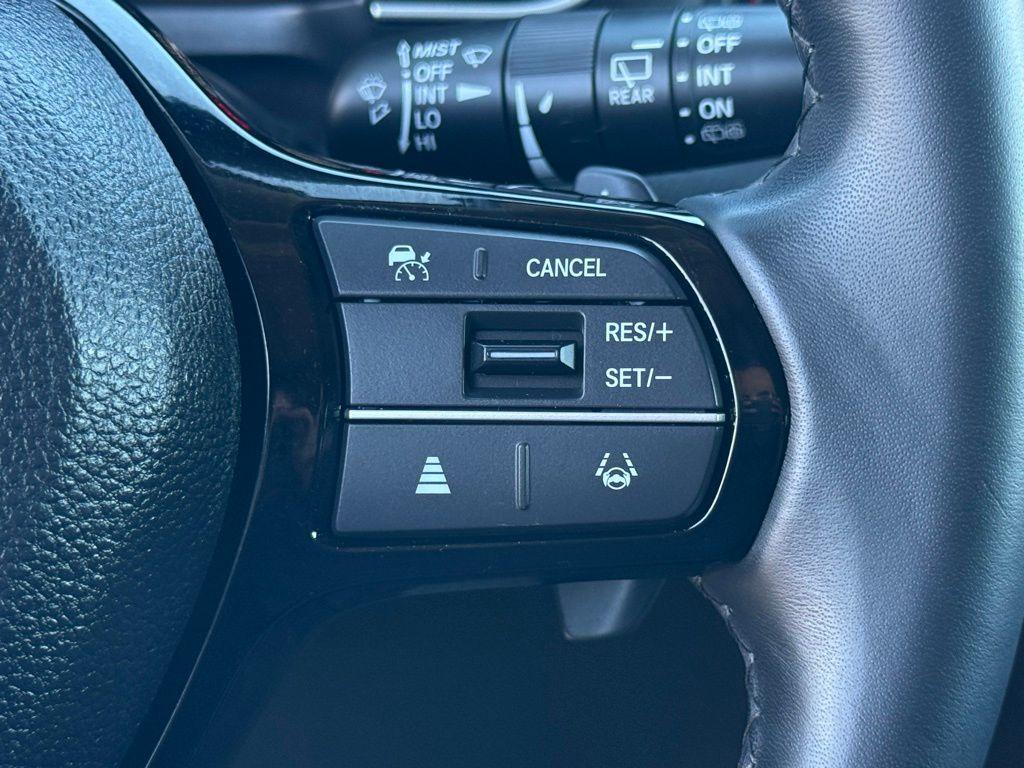 used 2025 Honda Pilot car, priced at $42,997