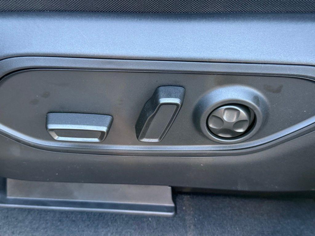 new 2025 Jeep Grand Cherokee L car, priced at $42,552