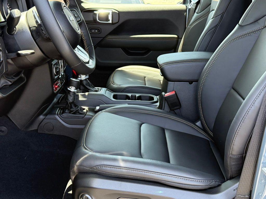 new 2025 Jeep Wrangler car, priced at $92,327