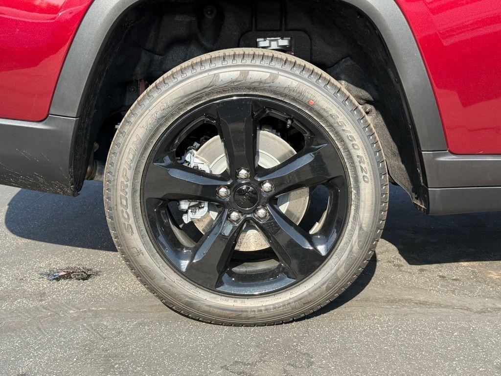 new 2025 Jeep Grand Cherokee L car, priced at $42,552