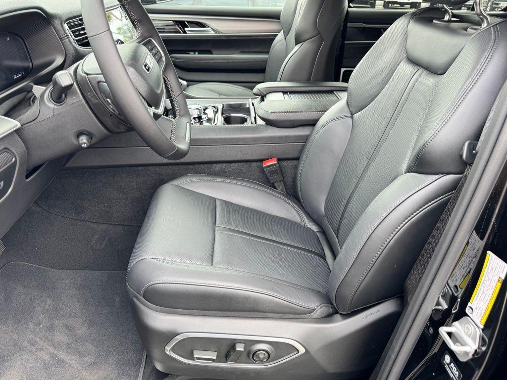 new 2025 Jeep Wagoneer car, priced at $73,957