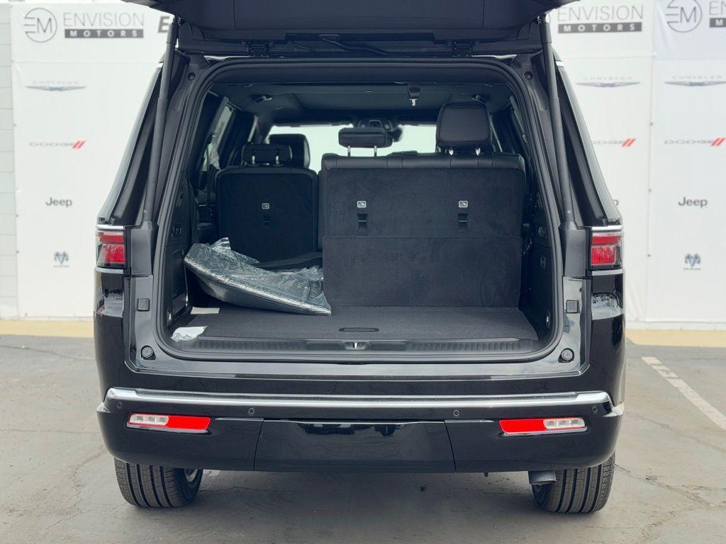 new 2025 Jeep Wagoneer car, priced at $73,957