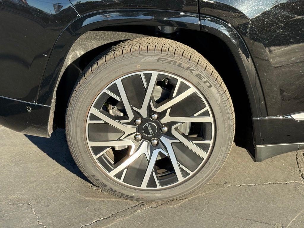 new 2025 Jeep Wagoneer S car, priced at $53,261