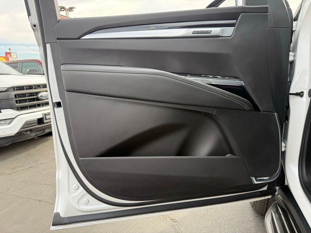 used 2025 Cadillac Escalade ESV car, priced at $101,066