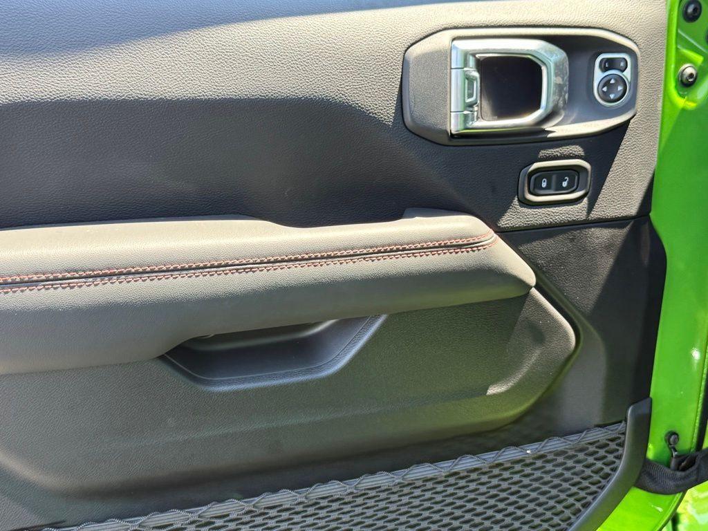 new 2025 Jeep Gladiator car, priced at $52,865