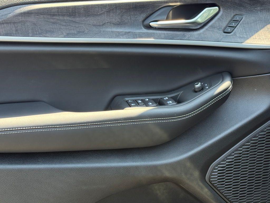 new 2025 Jeep Grand Cherokee car, priced at $42,712