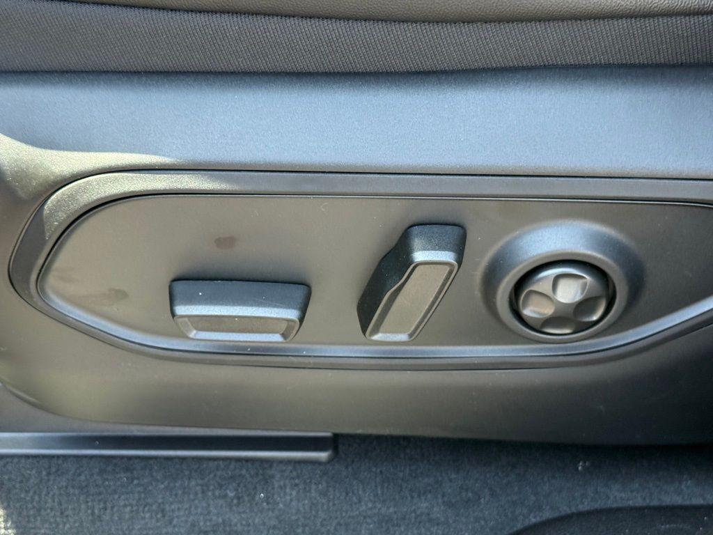 new 2025 Jeep Grand Cherokee car, priced at $42,712