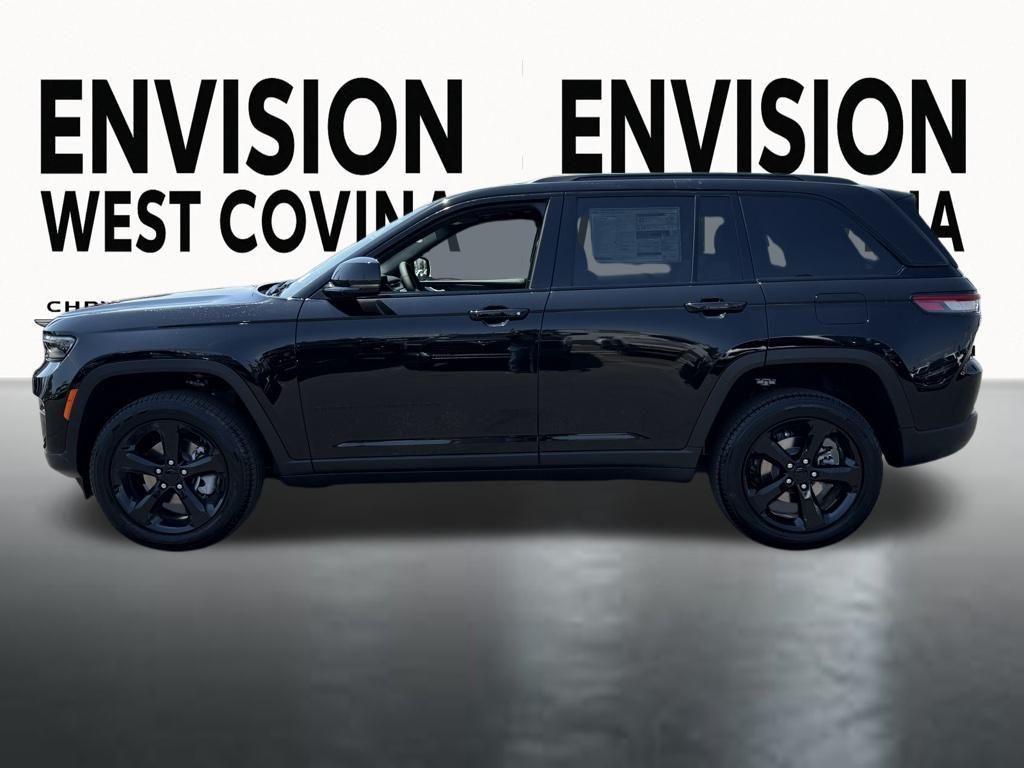 new 2025 Jeep Grand Cherokee car, priced at $42,712
