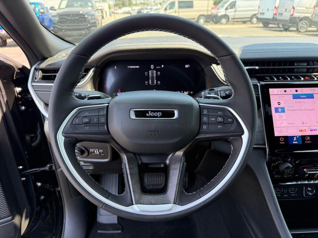 new 2025 Jeep Grand Cherokee car, priced at $42,712