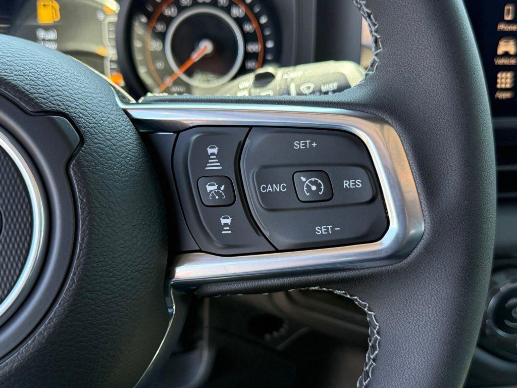 new 2025 Jeep Wrangler car, priced at $48,696