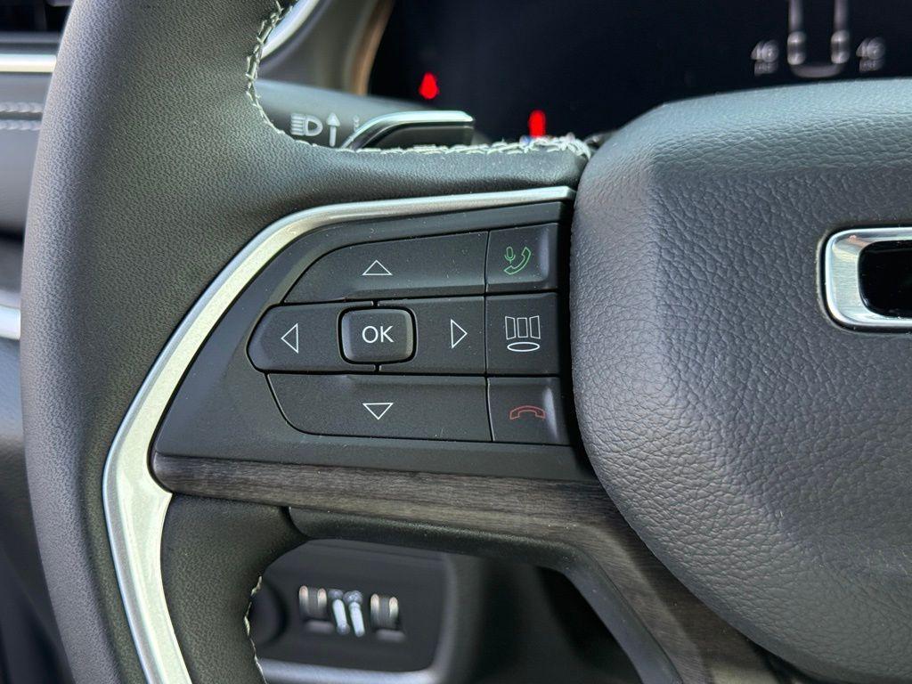 new 2025 Jeep Grand Cherokee L car, priced at $41,016