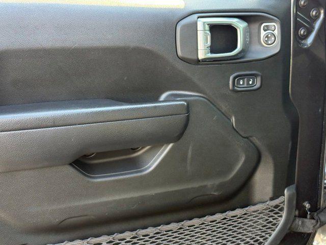 used 2022 Jeep Gladiator car, priced at $25,242