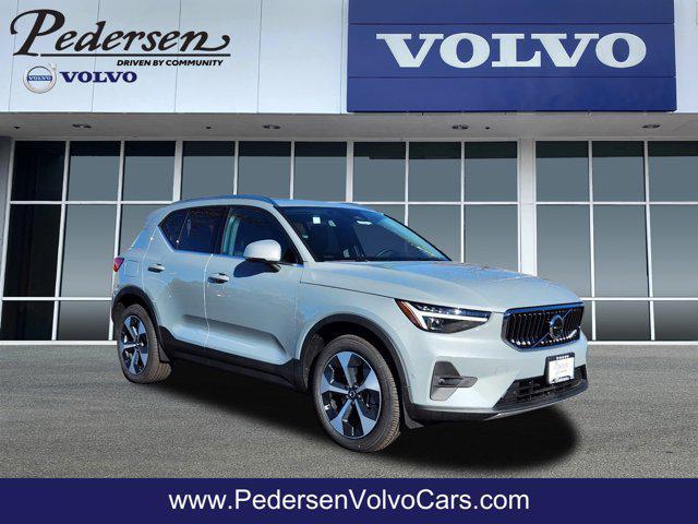 new 2025 Volvo XC40 car, priced at $47,505