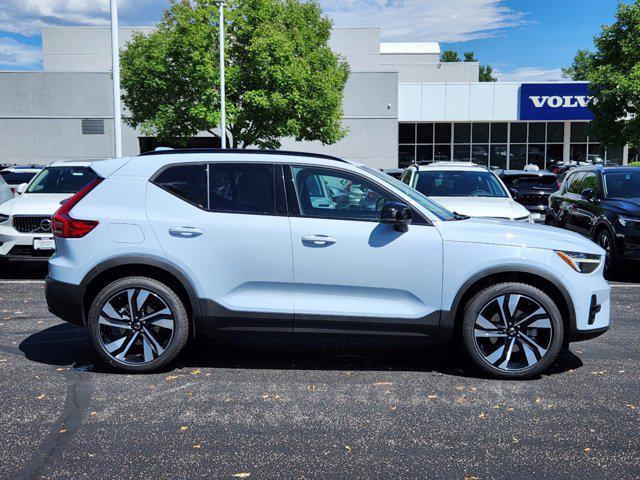 new 2025 Volvo XC40 car, priced at $50,015