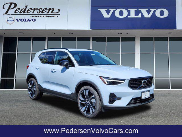 new 2025 Volvo XC40 car, priced at $50,015