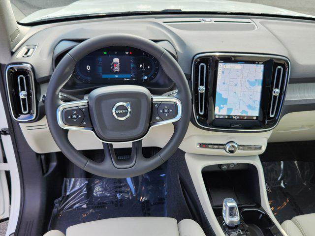 new 2025 Volvo XC40 car, priced at $45,835