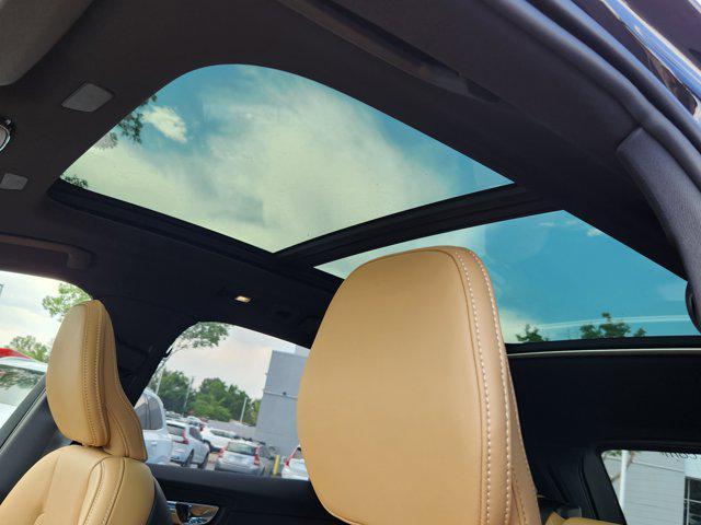new 2025 Volvo XC60 car, priced at $55,660