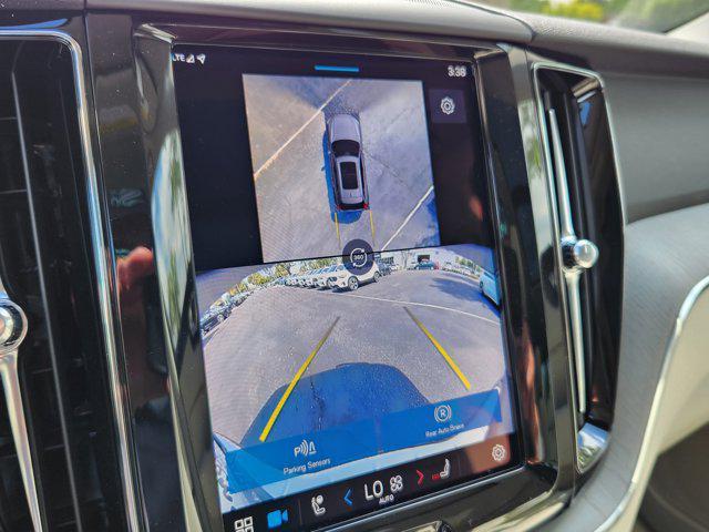 new 2025 Volvo XC60 Plug-In Hybrid car, priced at $65,260
