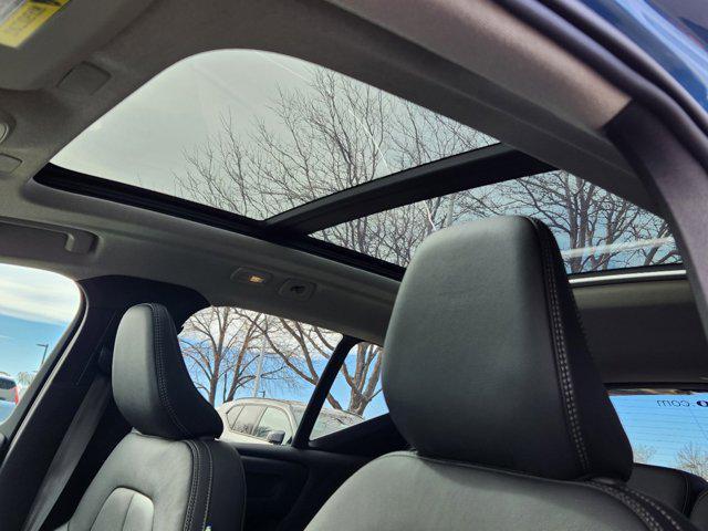 new 2025 Volvo XC40 car, priced at $45,955