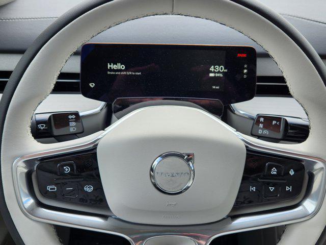 new 2025 Volvo EX90 car, priced at $78,060