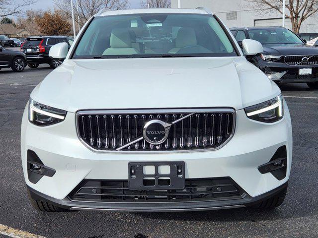 new 2025 Volvo XC40 car, priced at $47,505