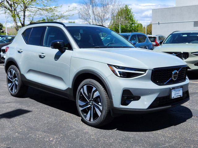 new 2024 Volvo XC40 car, priced at $52,385