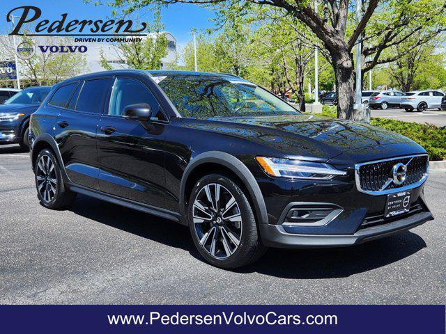 used 2021 Volvo V60 Cross Country car, priced at $35,090