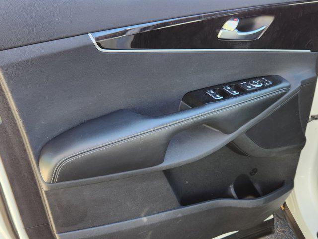 used 2016 Kia Sorento car, priced at $13,490